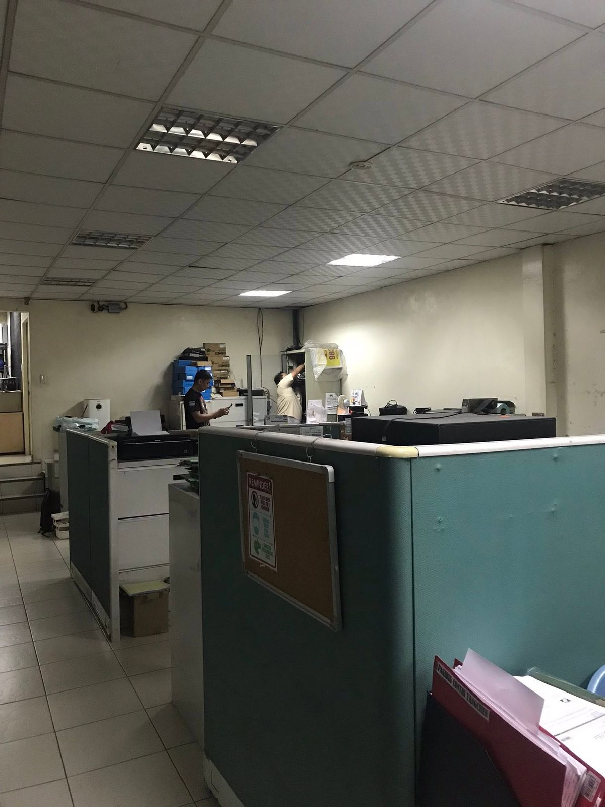 ASMR CCTV Trading office and workstations